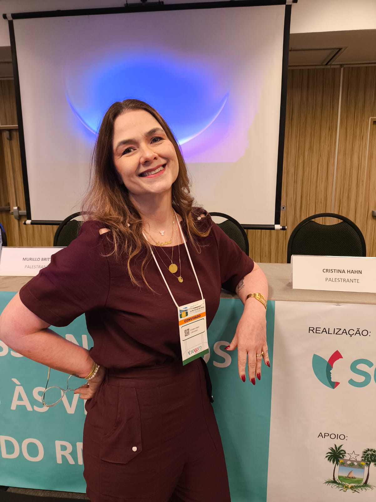Cristina Hahn em palestra